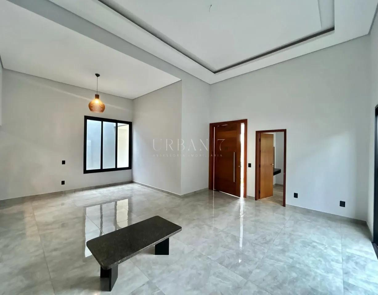 Casa com 4 dormit&oacute;rios,225 m&sup2; -  Alphaville Nova Esplanada III - Votorantim - SP  Votorantim - 