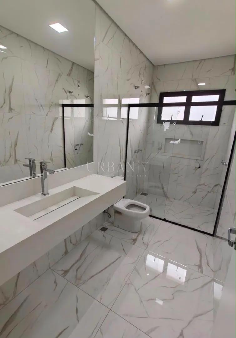 Casa com 3 dormit&oacute;rios,240 m&sup2; - Alphaville Nova Esplanada III - Votorantim - SP  Votorantim - 
