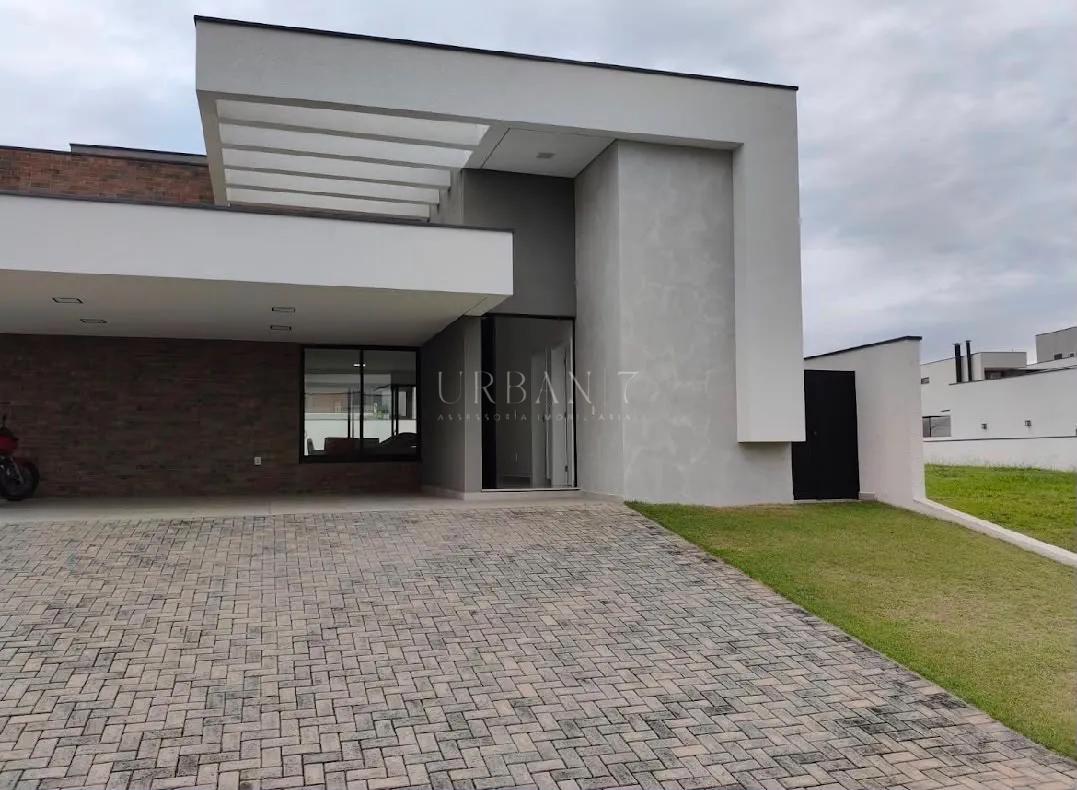 Casa com 3 dormit&oacute;rios,240 m&sup2; - Alphaville Nova Esplanada III - Votorantim - SP  Votorantim - 