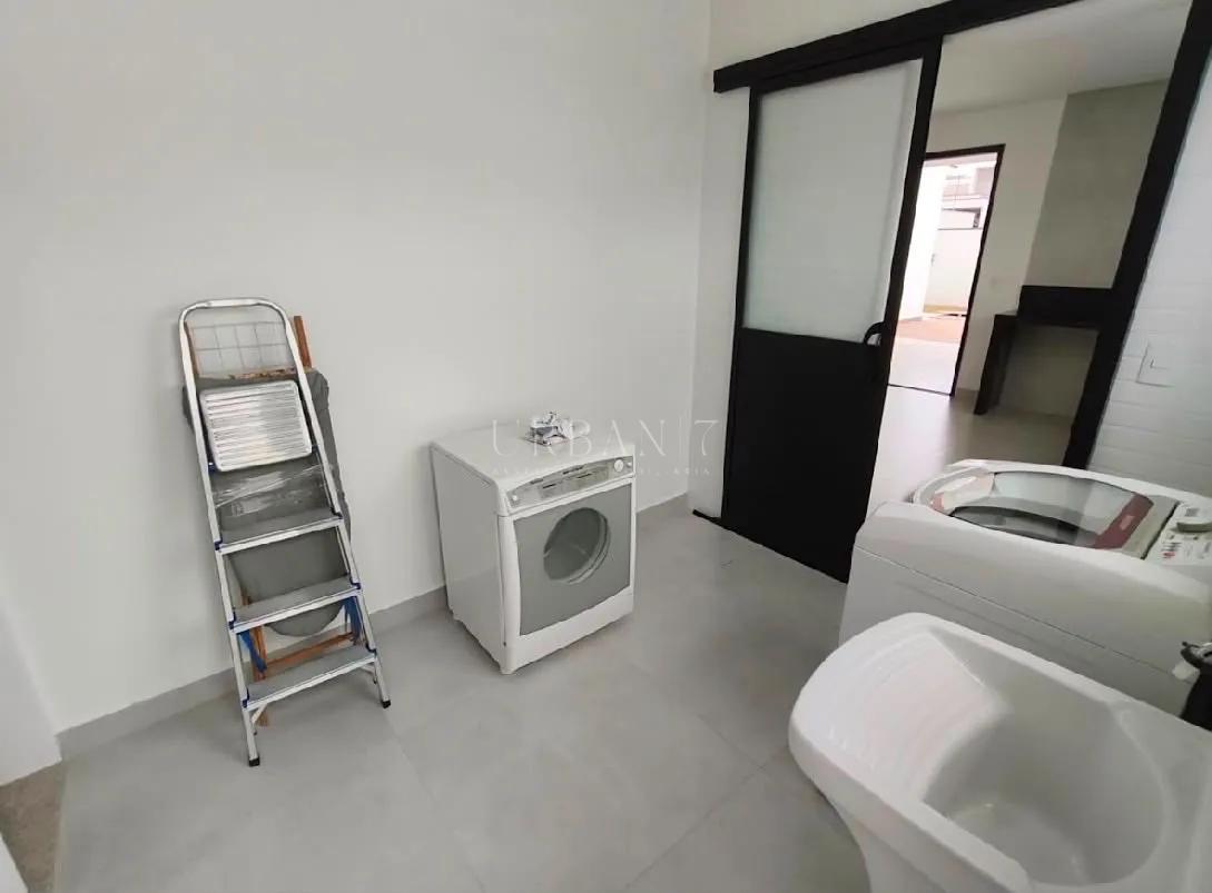 Casa com 3 dormit&oacute;rios,240 m&sup2; - Alphaville Nova Esplanada III - Votorantim - SP  Votorantim - 