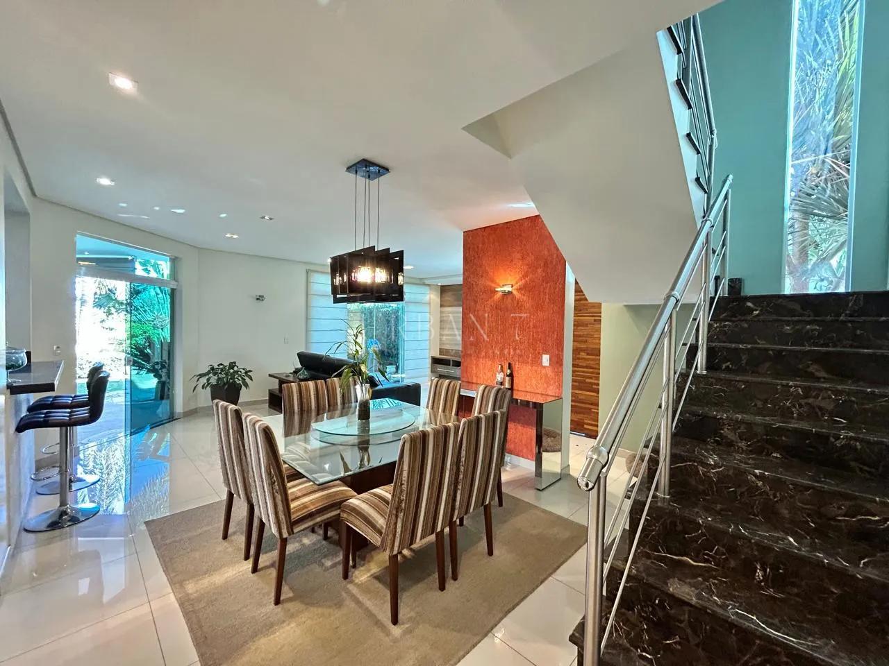Casa com 3 dormit&oacute;rios,267 m&sup2; - Condom&iacute;nio Vila Azul - Sorocaba - SP Avenida Três de Março Sorocaba - 
