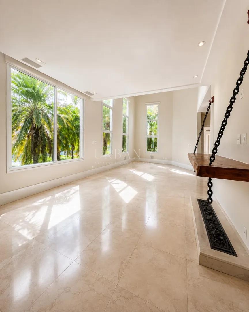Casa com 4 dormit&oacute;rios,640 m&sup2; - Condom&iacute;nio Lago Azul Golfe Clube - Ara&ccedil;oiaba da Serra - SP Rodovia Raposo Tavares Araçoiaba da Serra - 