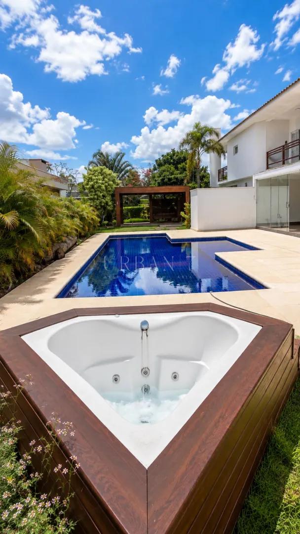 Casa com 4 dormit&oacute;rios,640 m&sup2; - Condom&iacute;nio Lago Azul Golfe Clube - Ara&ccedil;oiaba da Serra - SP Rodovia Raposo Tavares Araçoiaba da Serra - 
