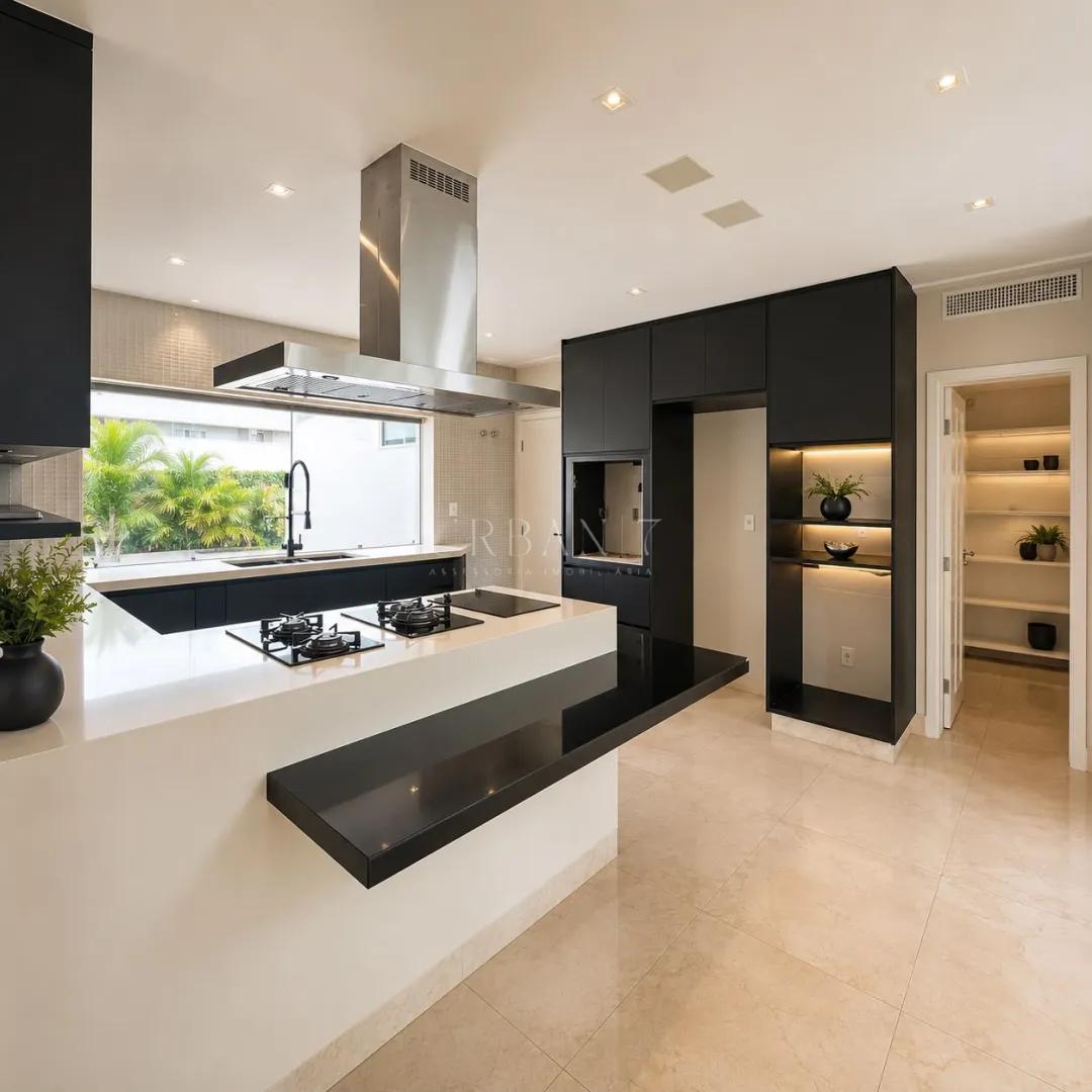Casa com 4 dormit&oacute;rios,640 m&sup2; - Condom&iacute;nio Lago Azul Golfe Clube - Ara&ccedil;oiaba da Serra - SP Rodovia Raposo Tavares Araçoiaba da Serra - 