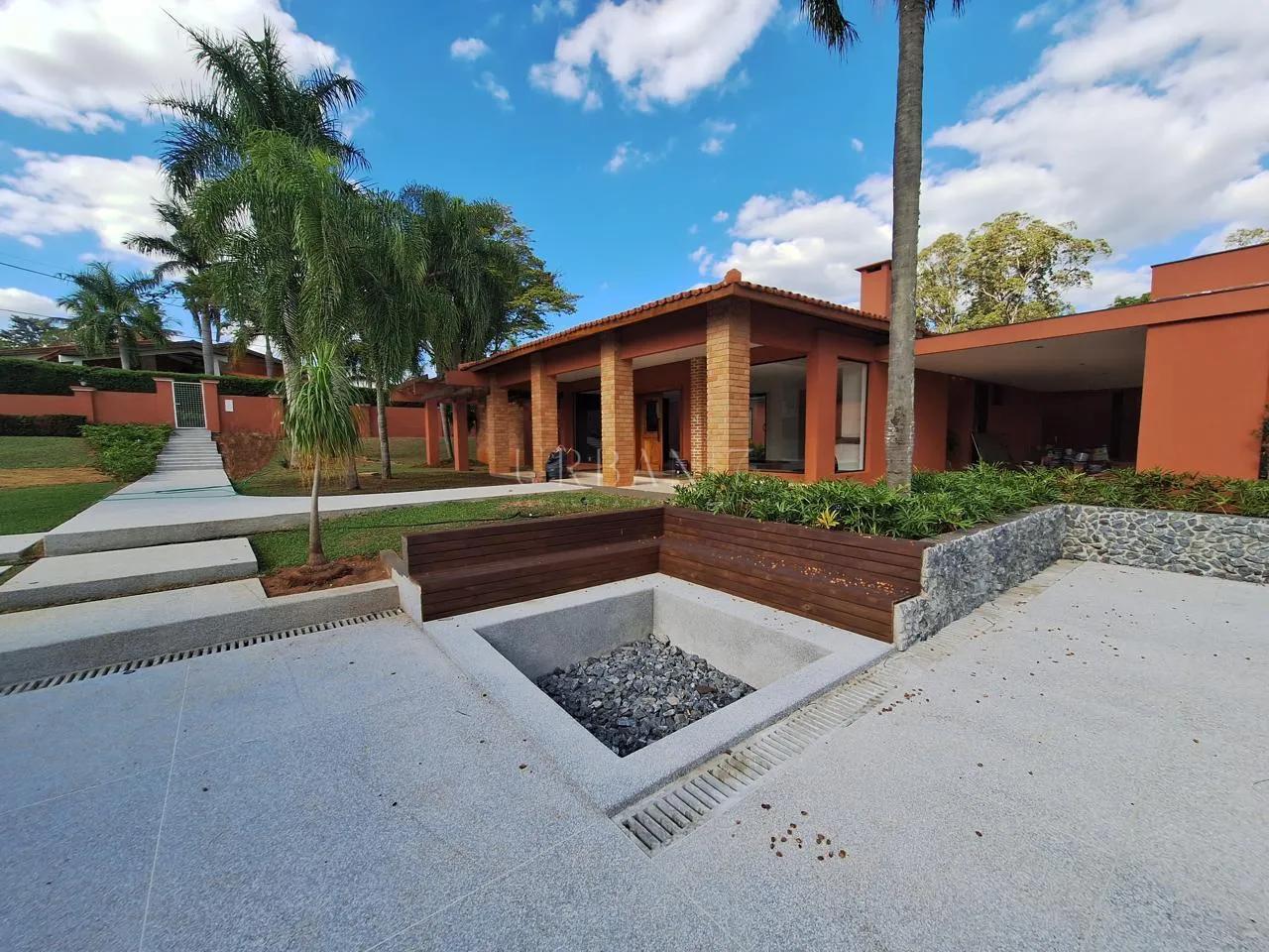 Casa com 4 dormit&oacute;rios,650 m&sup2; - Condom&iacute;nio Ch&aacute;cara Santa Maria  - Votorantim - SP Rodovia João Leme dos Santos Votorantim - 