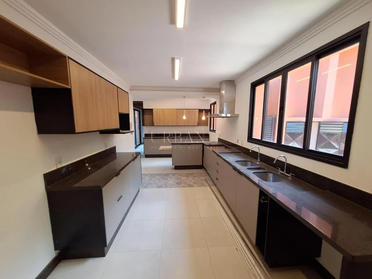 Casa com 4 dormit&oacute;rios,650 m&sup2; - Condom&iacute;nio Ch&aacute;cara Santa Maria  - Votorantim - SP Rodovia João Leme dos Santos Votorantim - 