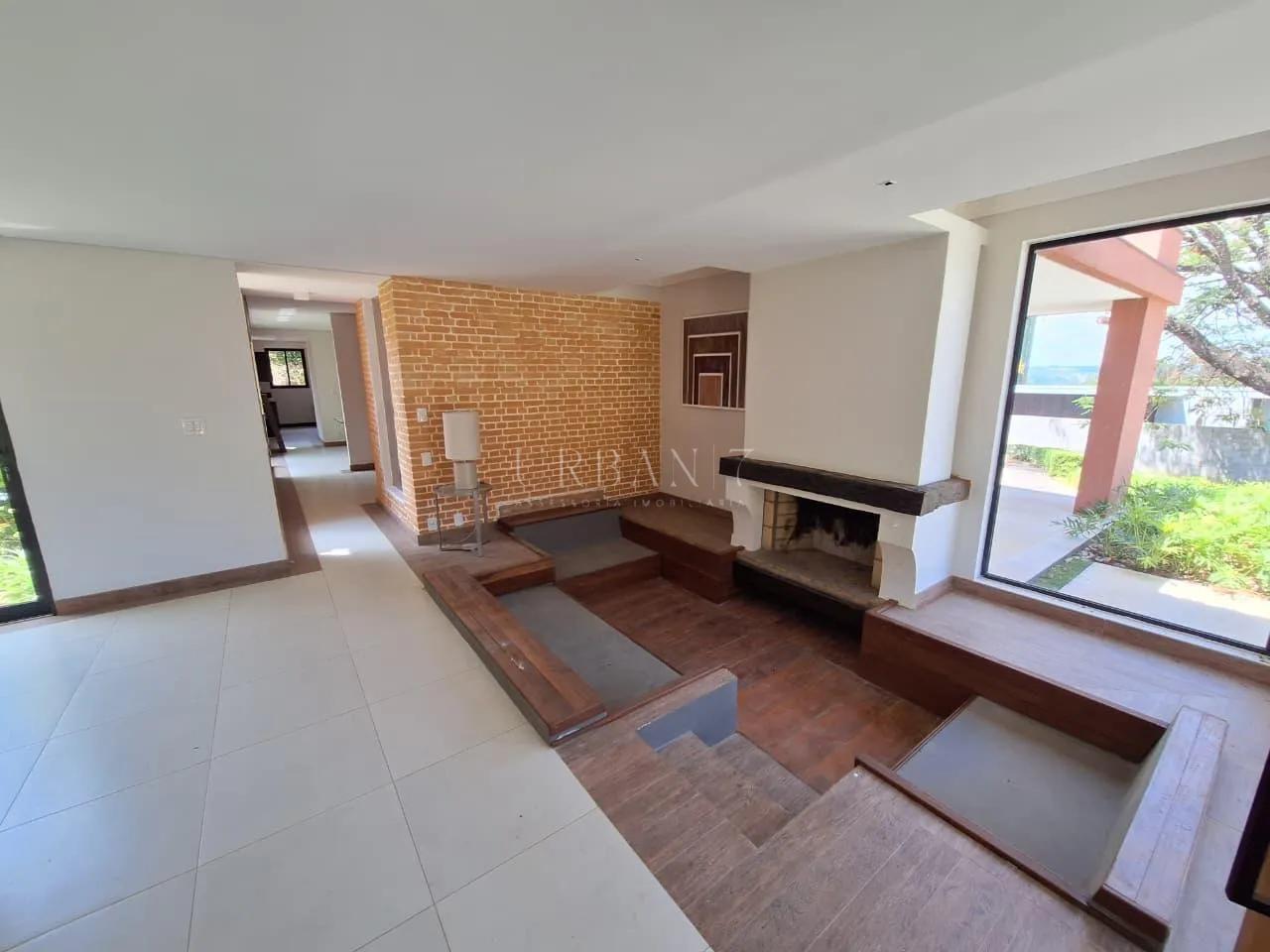 Casa com 4 dormit&oacute;rios,650 m&sup2; - Condom&iacute;nio Ch&aacute;cara Santa Maria  - Votorantim - SP Rodovia João Leme dos Santos Votorantim - 