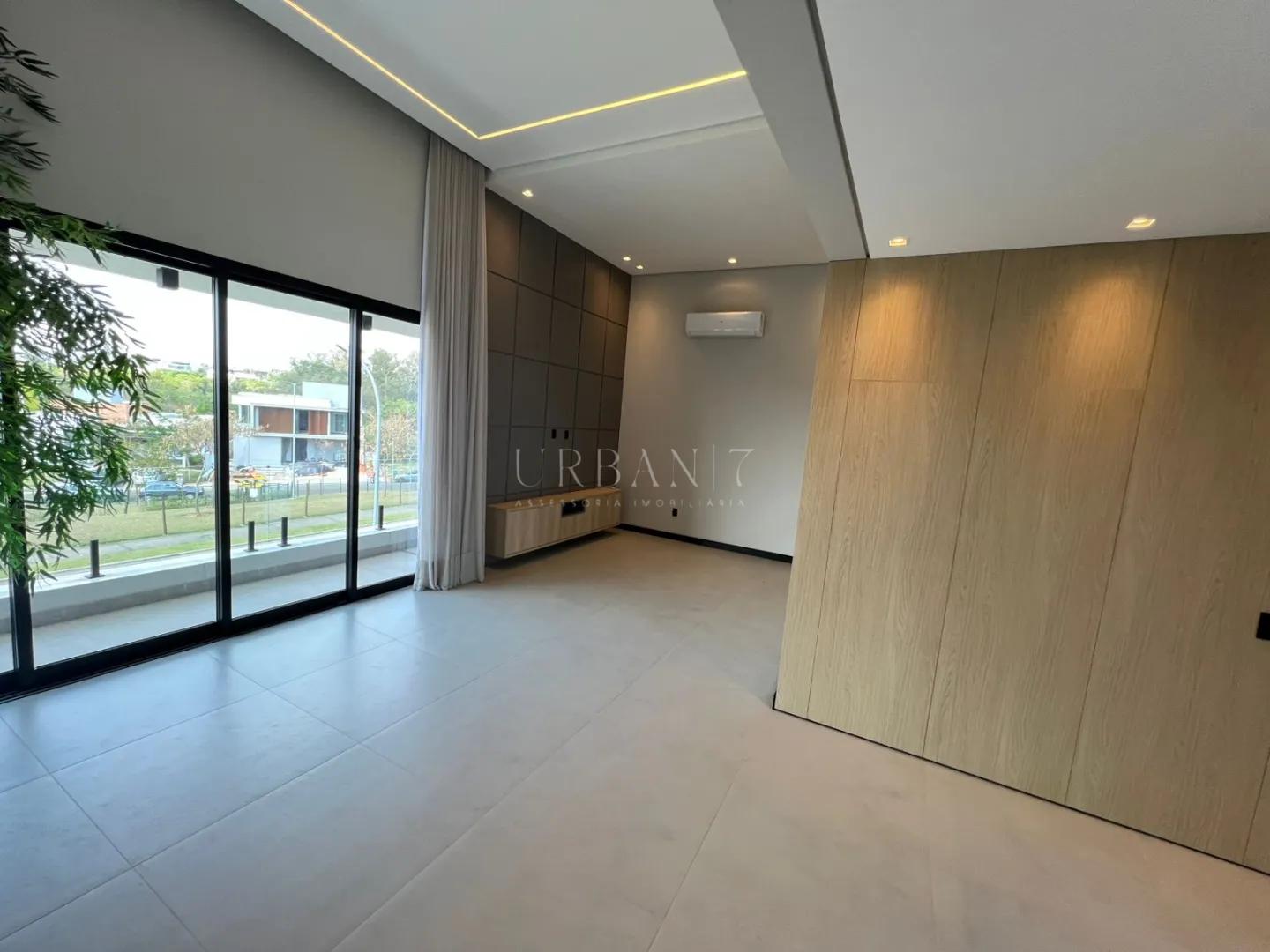 Casa com 3 dormit&oacute;rios,250 m&sup2; - Alphaville Nova Esplanada IV - Votorantim - SP Alameda Nova Zelandia Votorantim - 