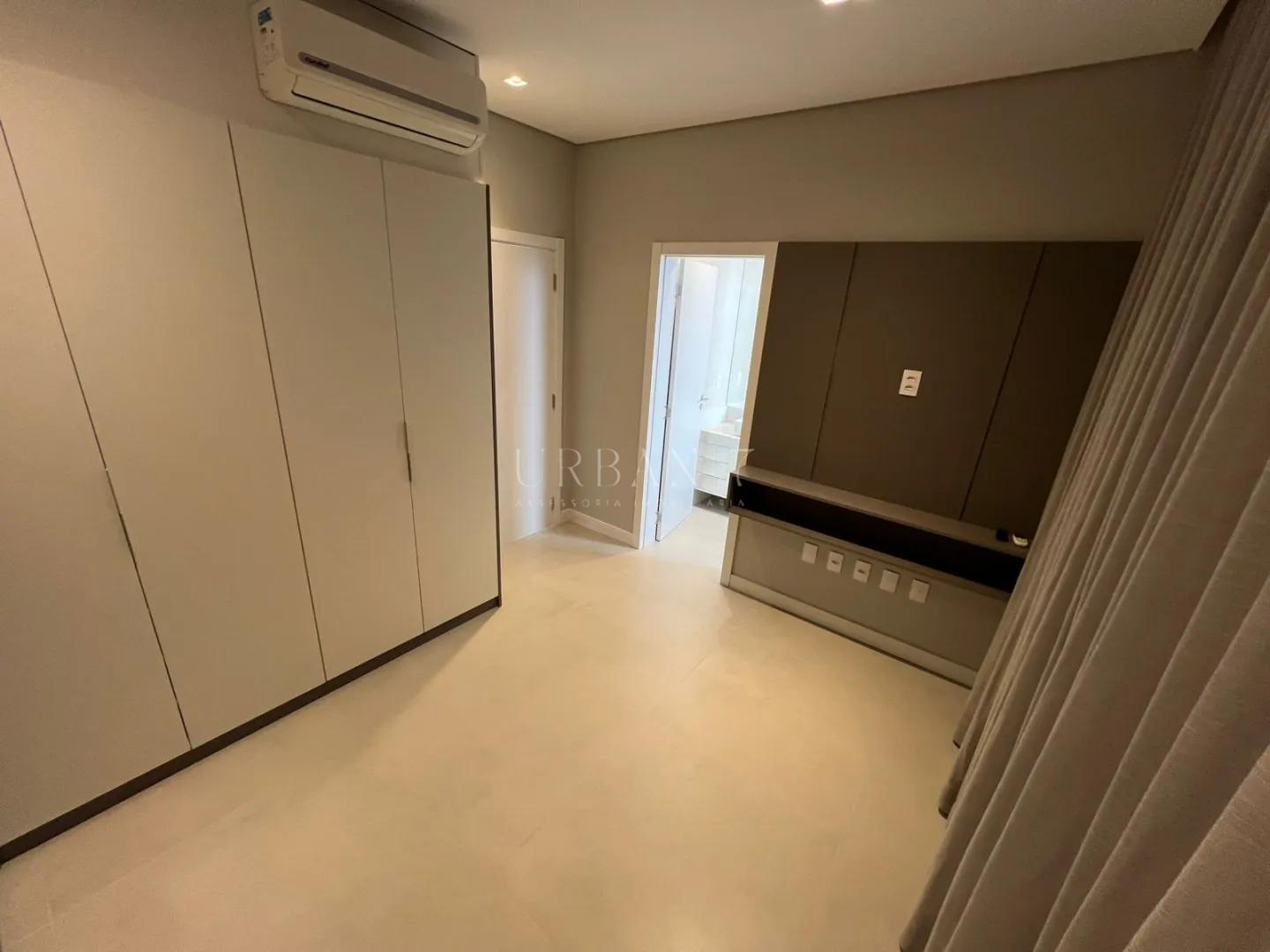 Casa com 3 dormit&oacute;rios,250 m&sup2; - Alphaville Nova Esplanada IV - Votorantim - SP Alameda Nova Zelandia Votorantim - 