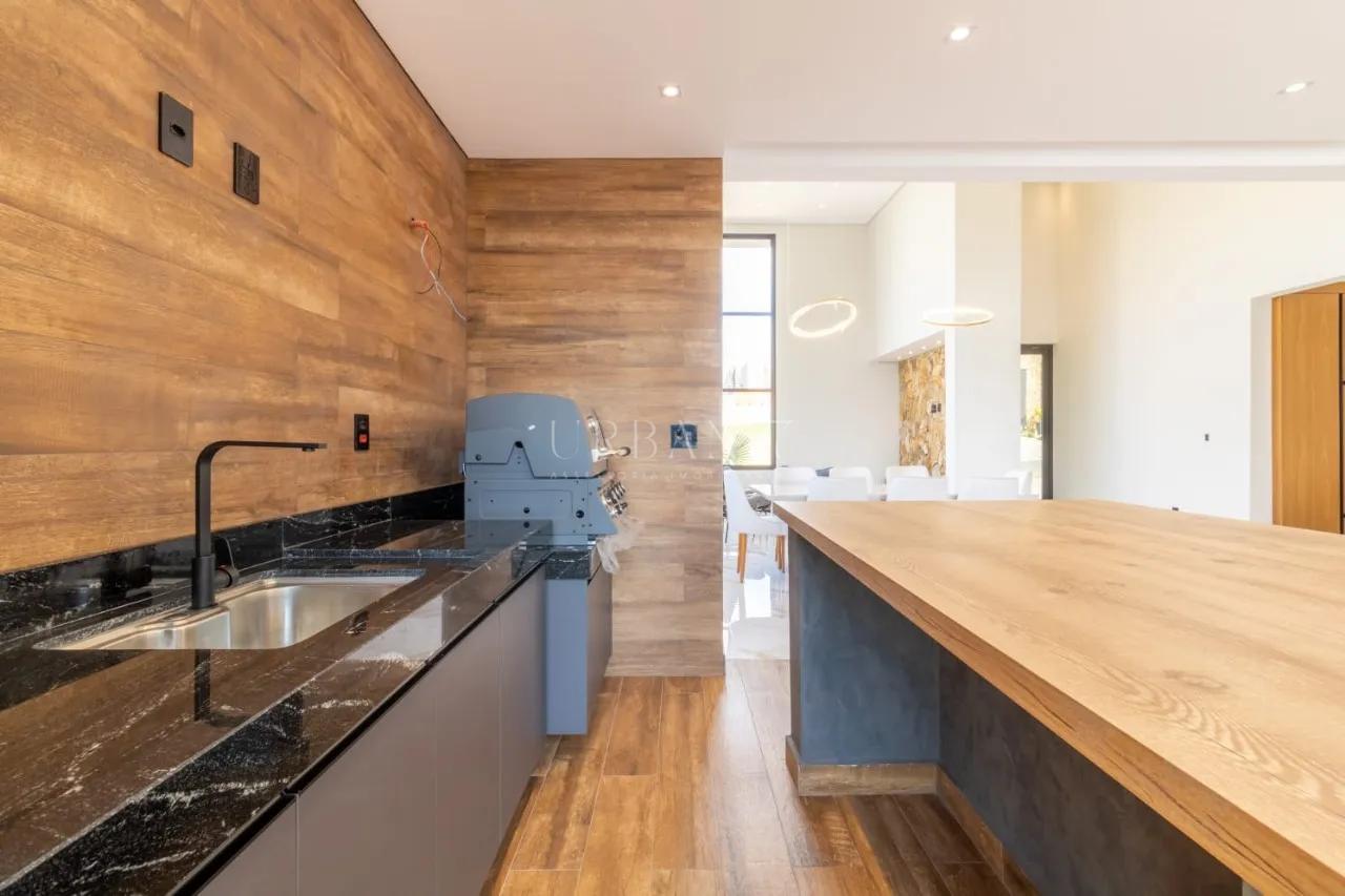 Casa com 3 dormit&oacute;rios,260 m&sup2; - Alphaville Nova Esplanada IV - Votorantim - SP Alameda Nova Zelandia Votorantim - 