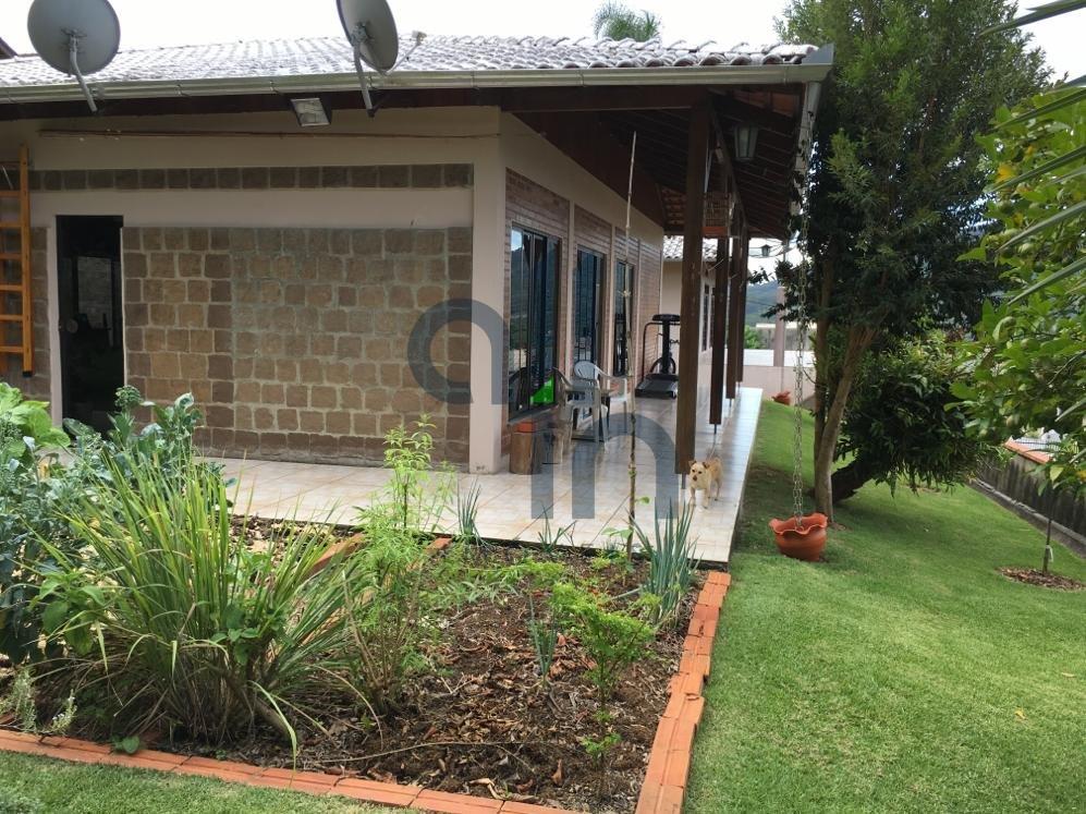 LINDA CASA COM AMPLO ESPACO INTERNO E MEGA AREA GOURMET RUA GABRIEL BIANCHETTE  Rio do Sul - 