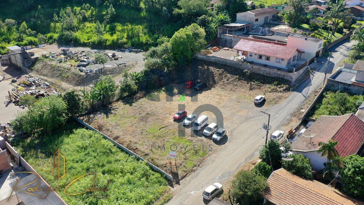 TERRENO AMPLO, PRONTO PARA CONSTRUIR EM RIO DO SUL/SC Rua Pomerode Rio do Sul - 