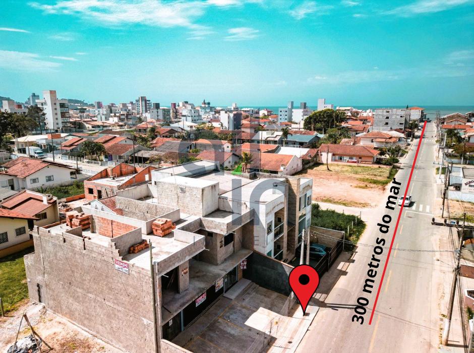 Sobrado Comercial em construção a 300m do mar - Barra Velha - 