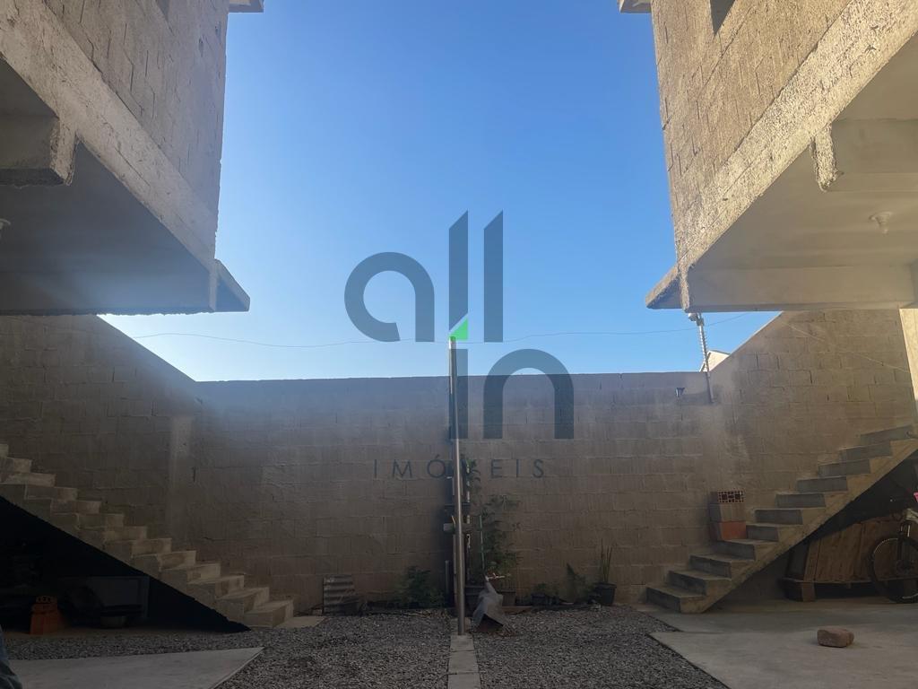 Sobrado Comercial em construção a 300m do mar - Barra Velha - 