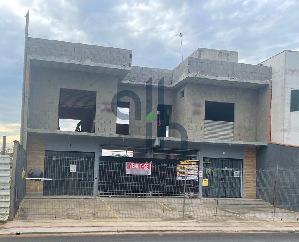 Sobrado Comercial em construção a 300m do mar - Barra Velha - 
