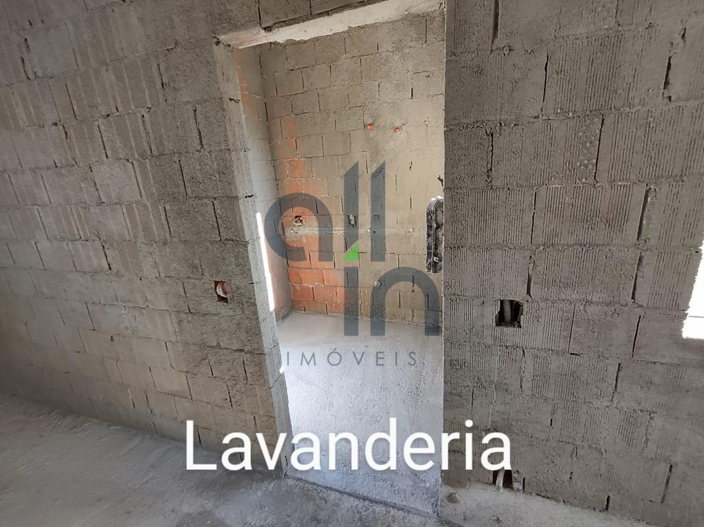 Sobrado Comercial em construção a 300m do mar - Barra Velha - 