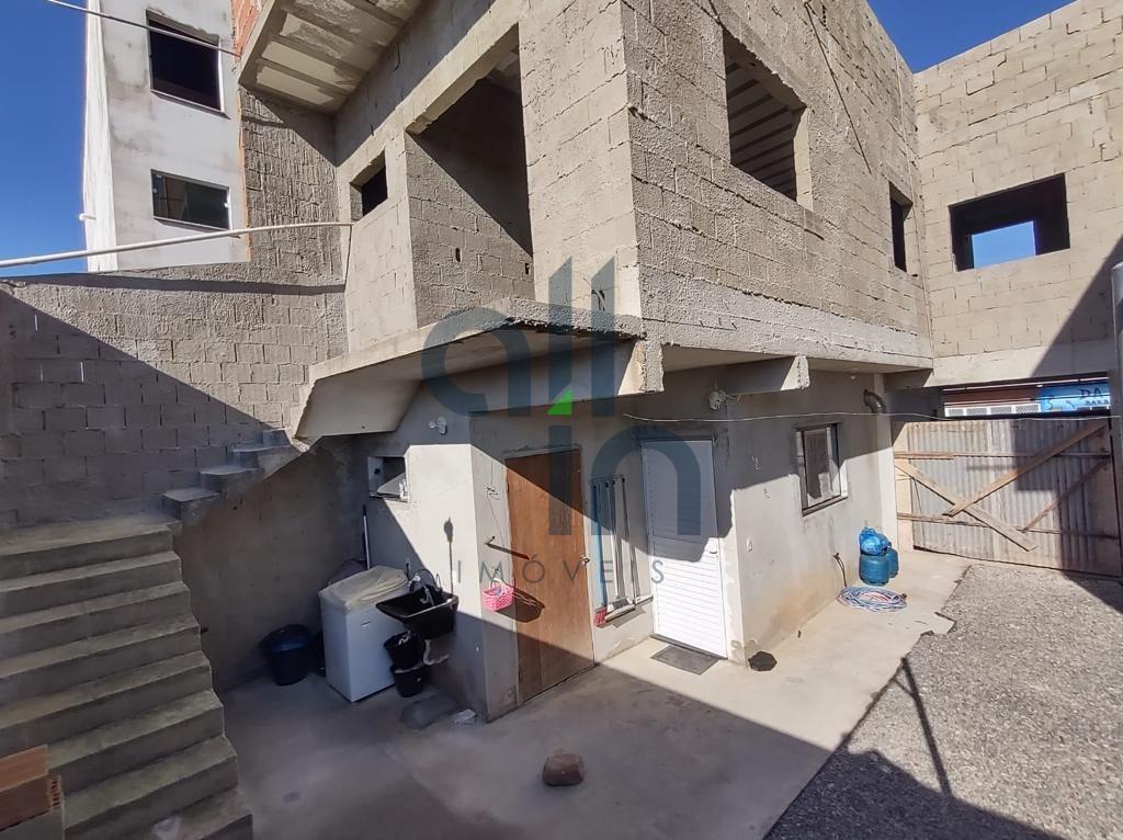 Sobrado Comercial em construção a 300m do mar - Barra Velha - 