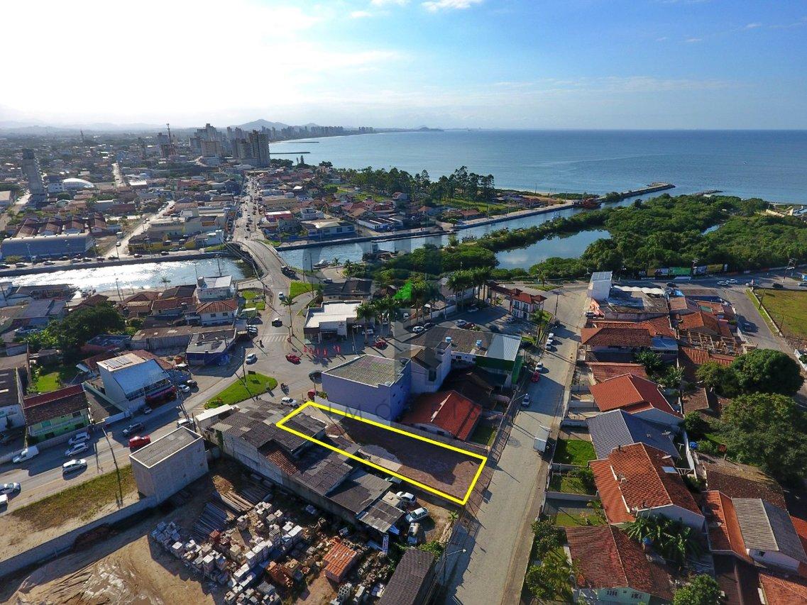 Terreno Comercial na entrada de Penha - Balneário Piçarras - 