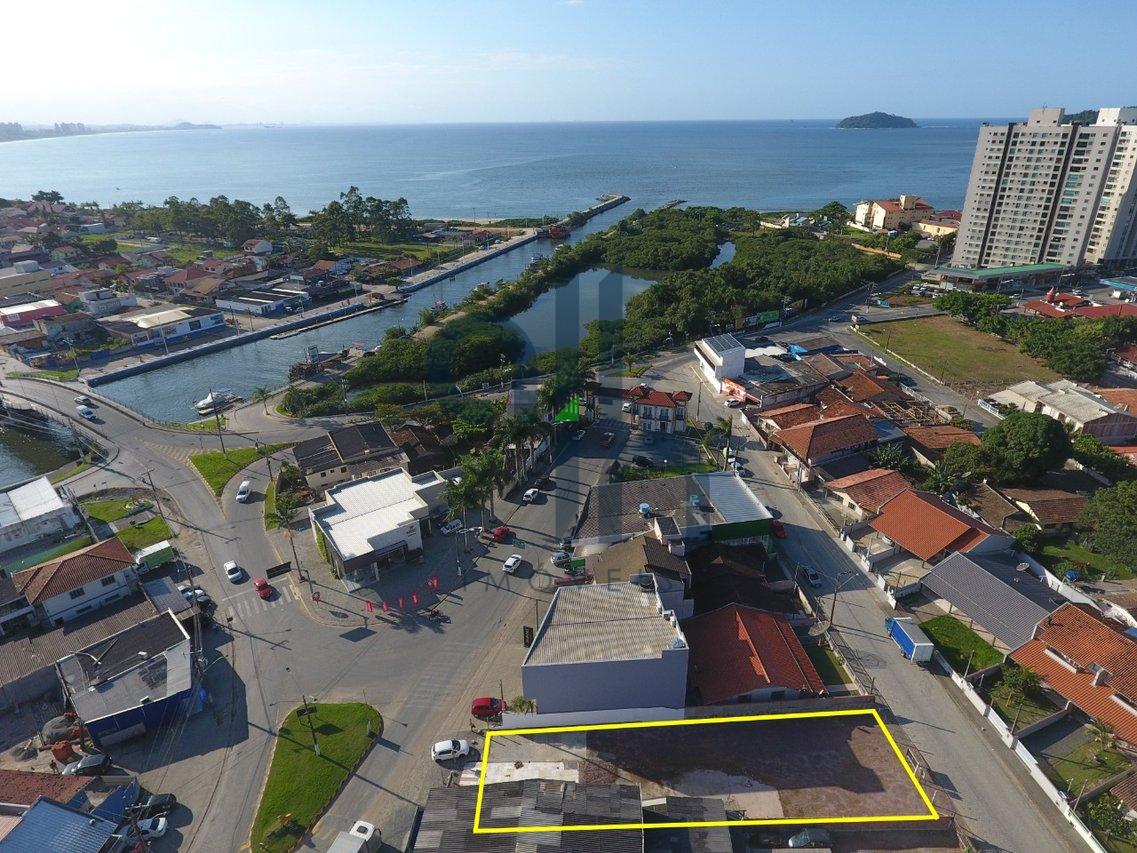 Terreno Comercial na entrada de Penha - Balneário Piçarras - 