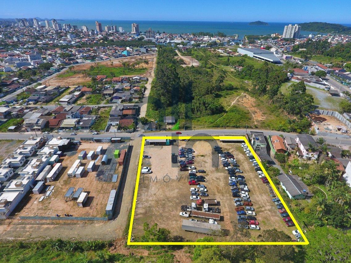 Terreno Em Balneário Piçarras de 5.422,47m² Rua Geraldo Cardoso Balneário Piçarras - 