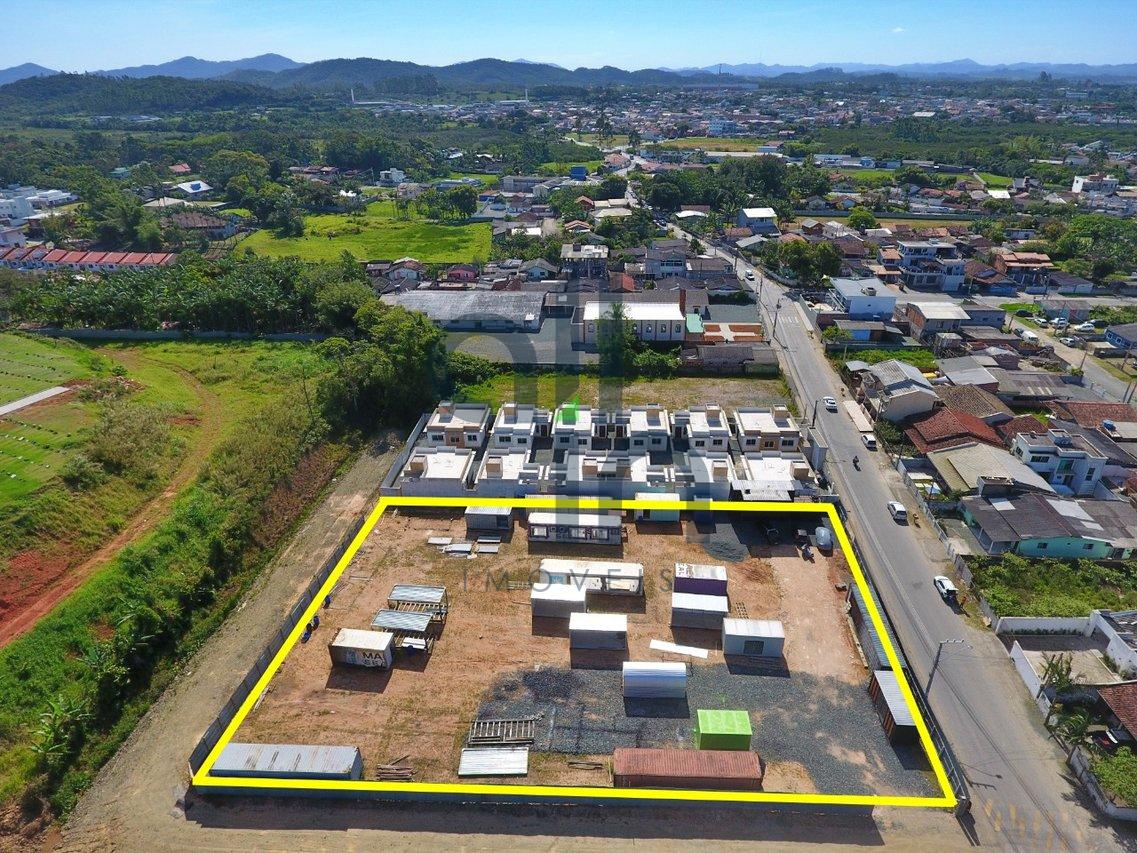 Terreno em Piçarras 3.030,96m² Rua Geraldo Cardoso Balneário Piçarras - 