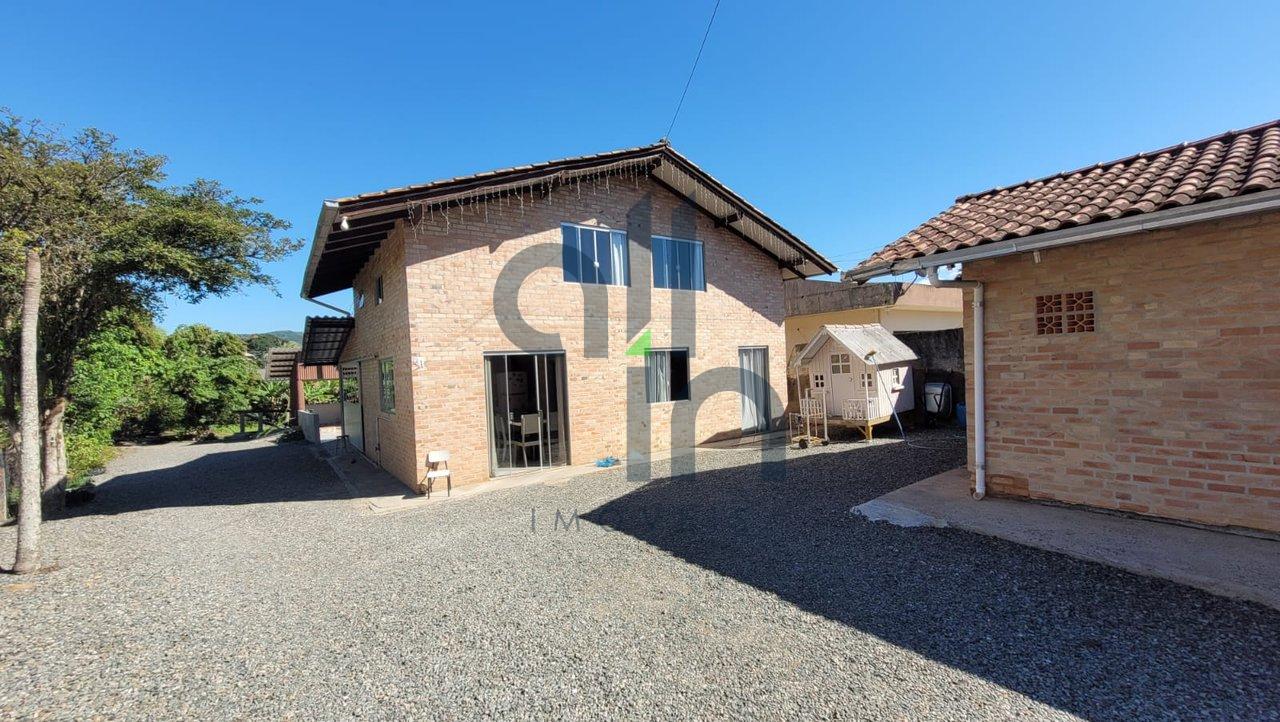 Chácara com sala comercial no Centro de Penha - Penha - 