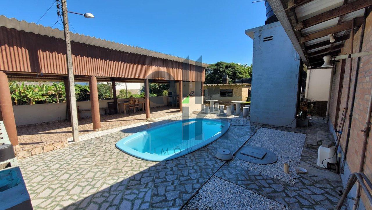 Chácara com sala comercial no Centro de Penha - Penha - 