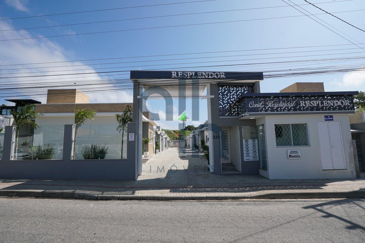 Casa 2 no Condomínio Residencial Resplendor Rua Geraldo Cardoso Balneário Piçarras - 