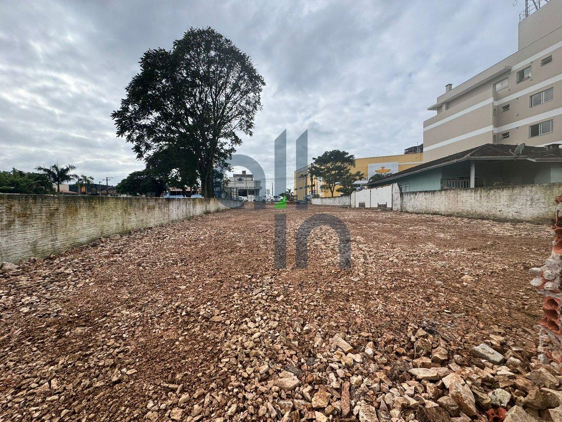 TERRENO NO CENTRO DE PENHA Avenida Eugênio Krause Penha - 