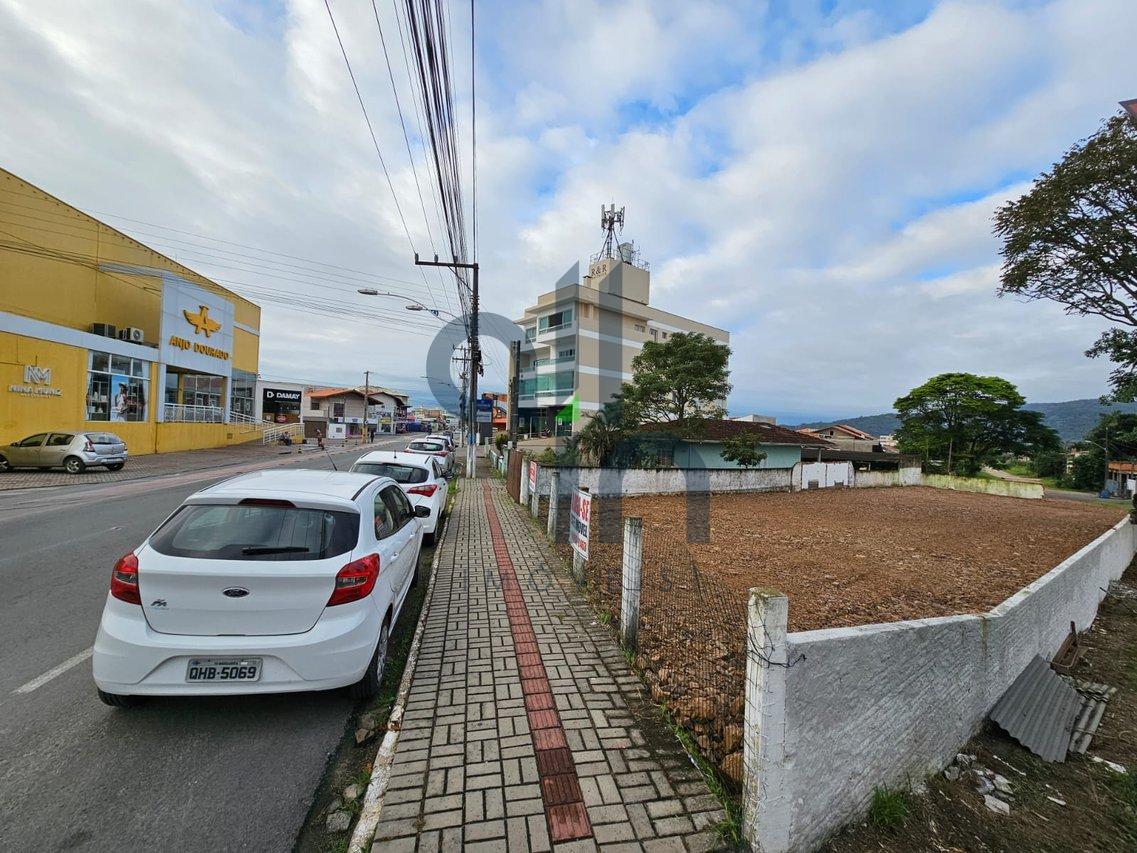 TERRENO NO CENTRO DE PENHA Avenida Eugênio Krause Penha - 