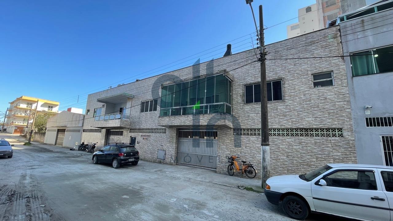 Apartamento mobiliado à 130 metros do mar em Piçarras 2300 Balneário Piçarras - 