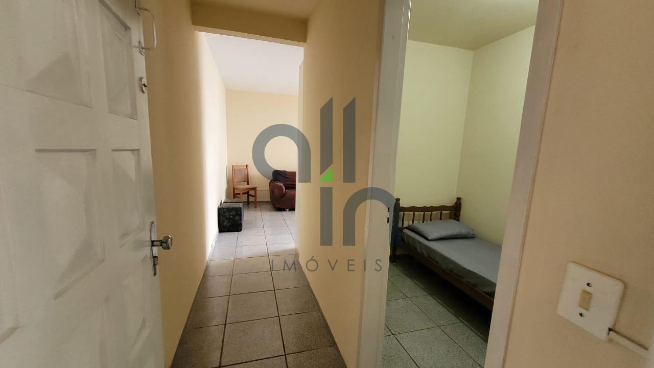Apartamento mobiliado à 130 metros do mar em Piçarras 2300 Balneário Piçarras - 