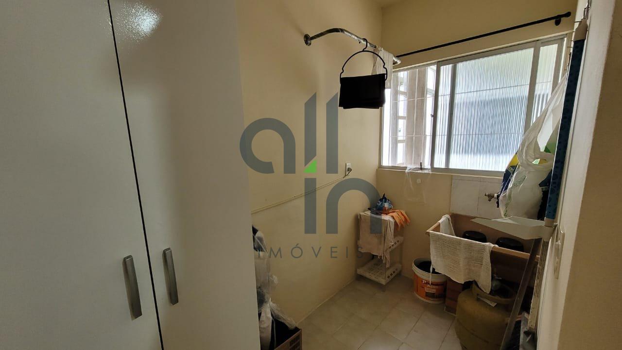Apartamento mobiliado à 130 metros do mar em Piçarras 2300 Balneário Piçarras - 