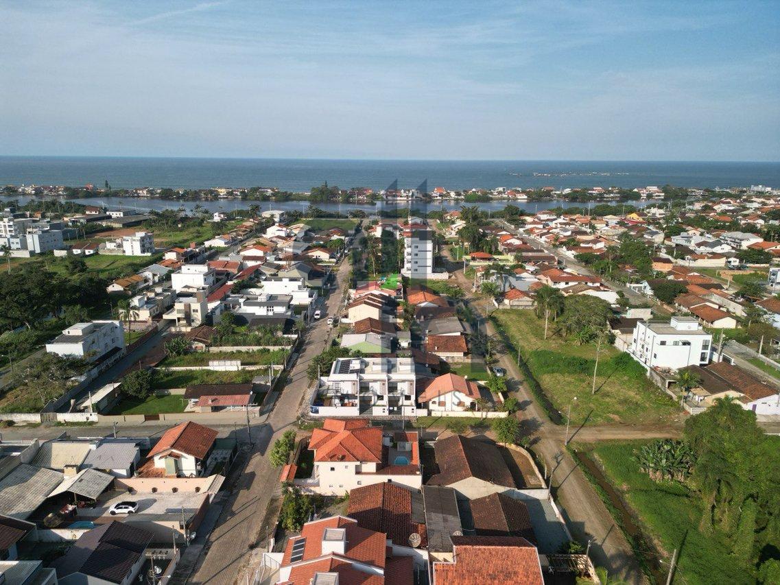 Sobrado alto padrão no Centro de Barra Velha - Barra Velha - 