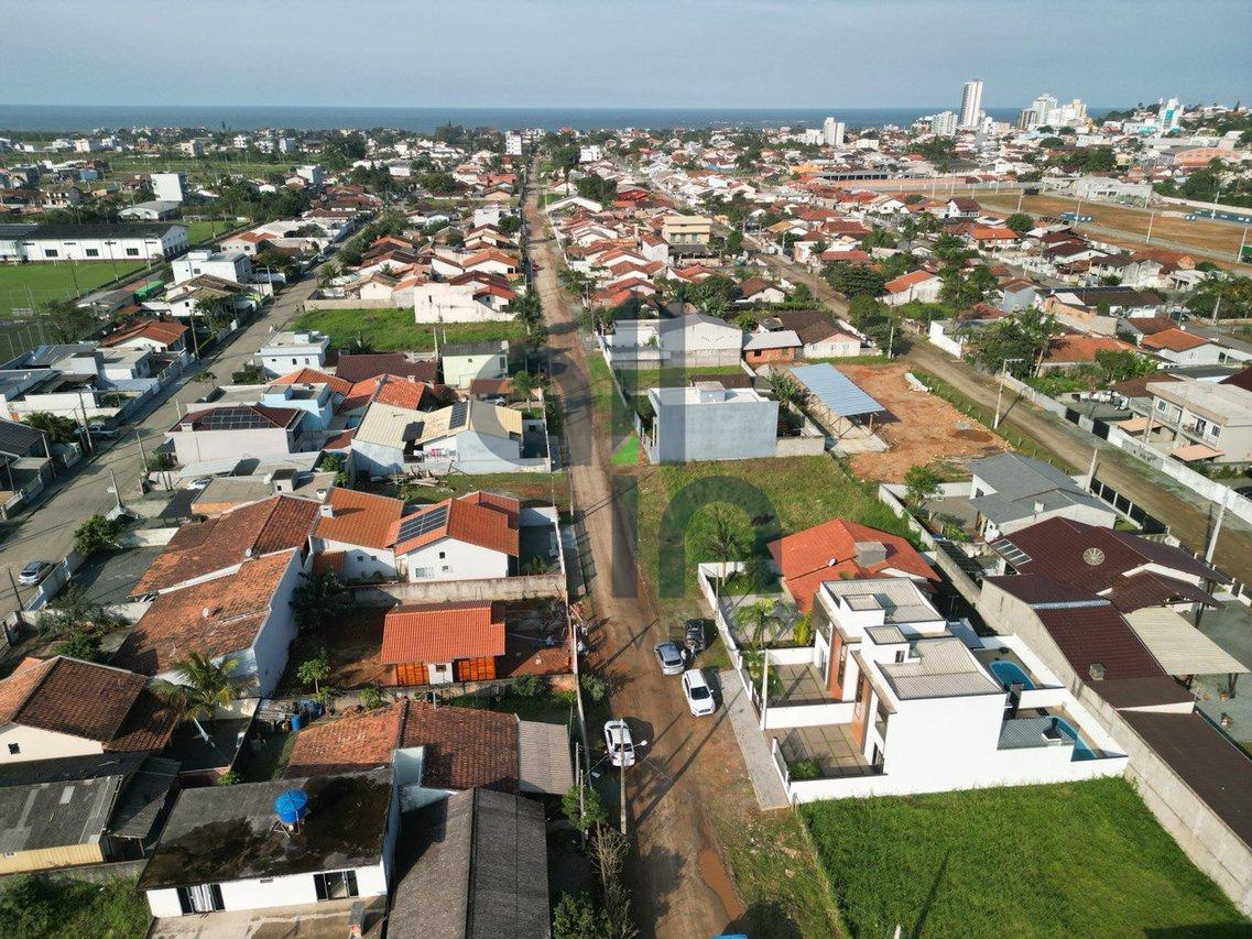 Sobrado com piscina em Barra Velha - Barra Velha - 