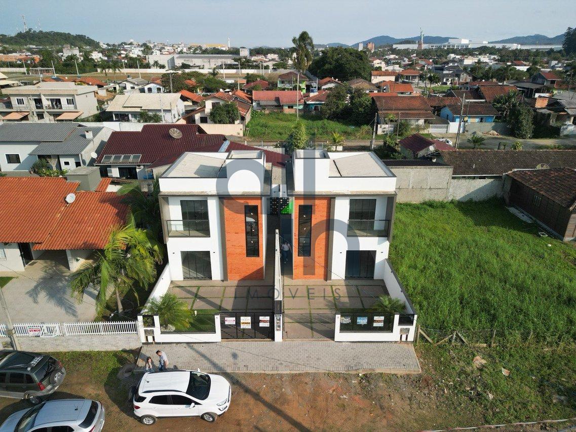 Sobrado com piscina em Barra Velha - Barra Velha - 