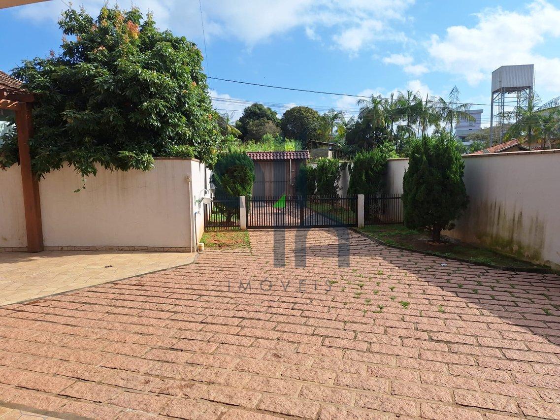 Sobrado com Piscina aquecida e placas solares em Ibirama Rua Padre Anchieta Ibirama - 