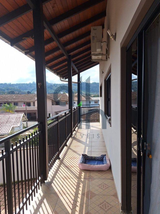 Sobrado com Piscina aquecida e placas solares em Ibirama Rua Padre Anchieta Ibirama - 