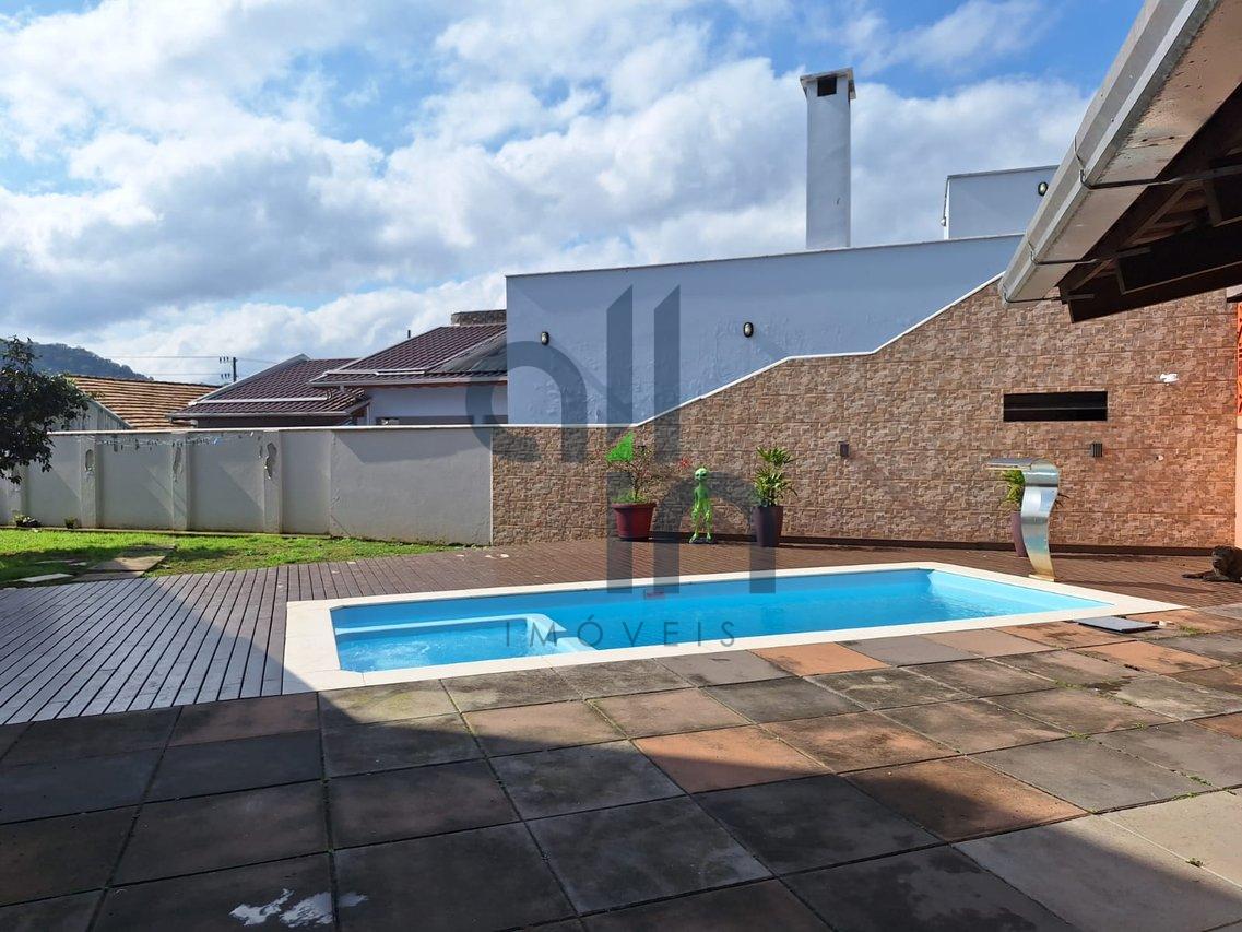 Sobrado com Piscina aquecida e placas solares em Ibirama Rua Padre Anchieta Ibirama - 