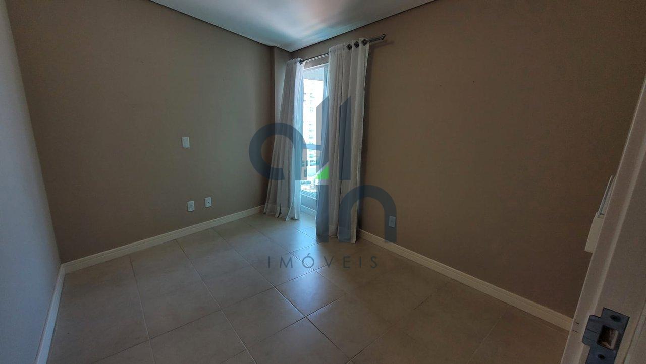 Ap com vista mar, no Residencial Transatlântico em Piçarras Avenida Nereu Ramos Balneário Piçarras - 