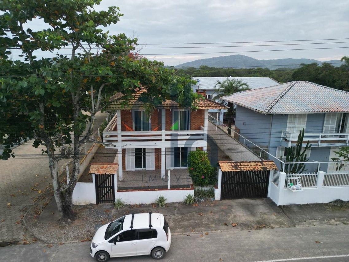Sobrado praia do Grant Avenida Itajuba Barra Velha - 