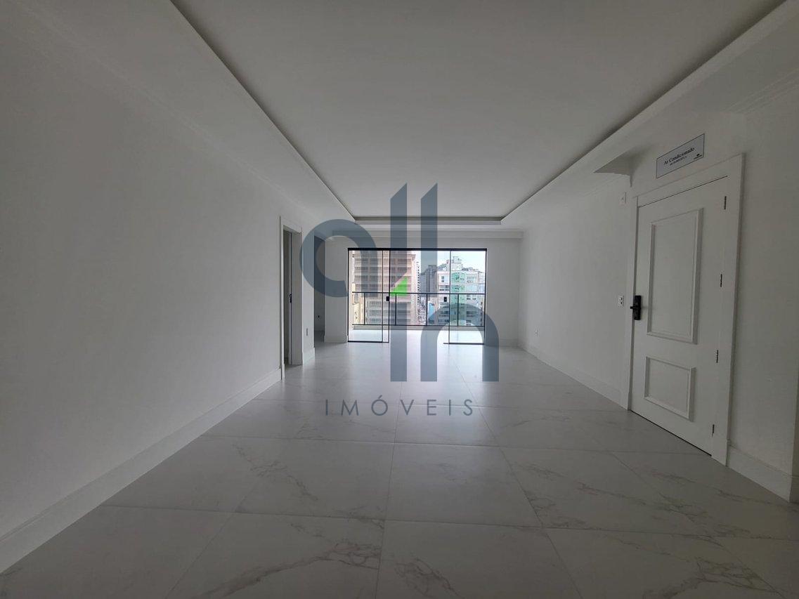 Apartamento Alto Padrao em Meia Praia - Itapema - 