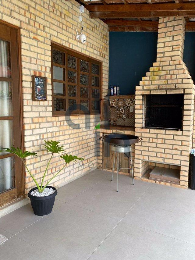 🏠 Casa à venda com Piscina! - Penha - 