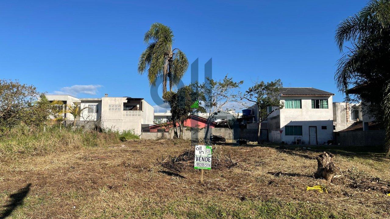 Terreno com 402m² em Piçarras Rua Pirabeiraba Balneário Piçarras - 