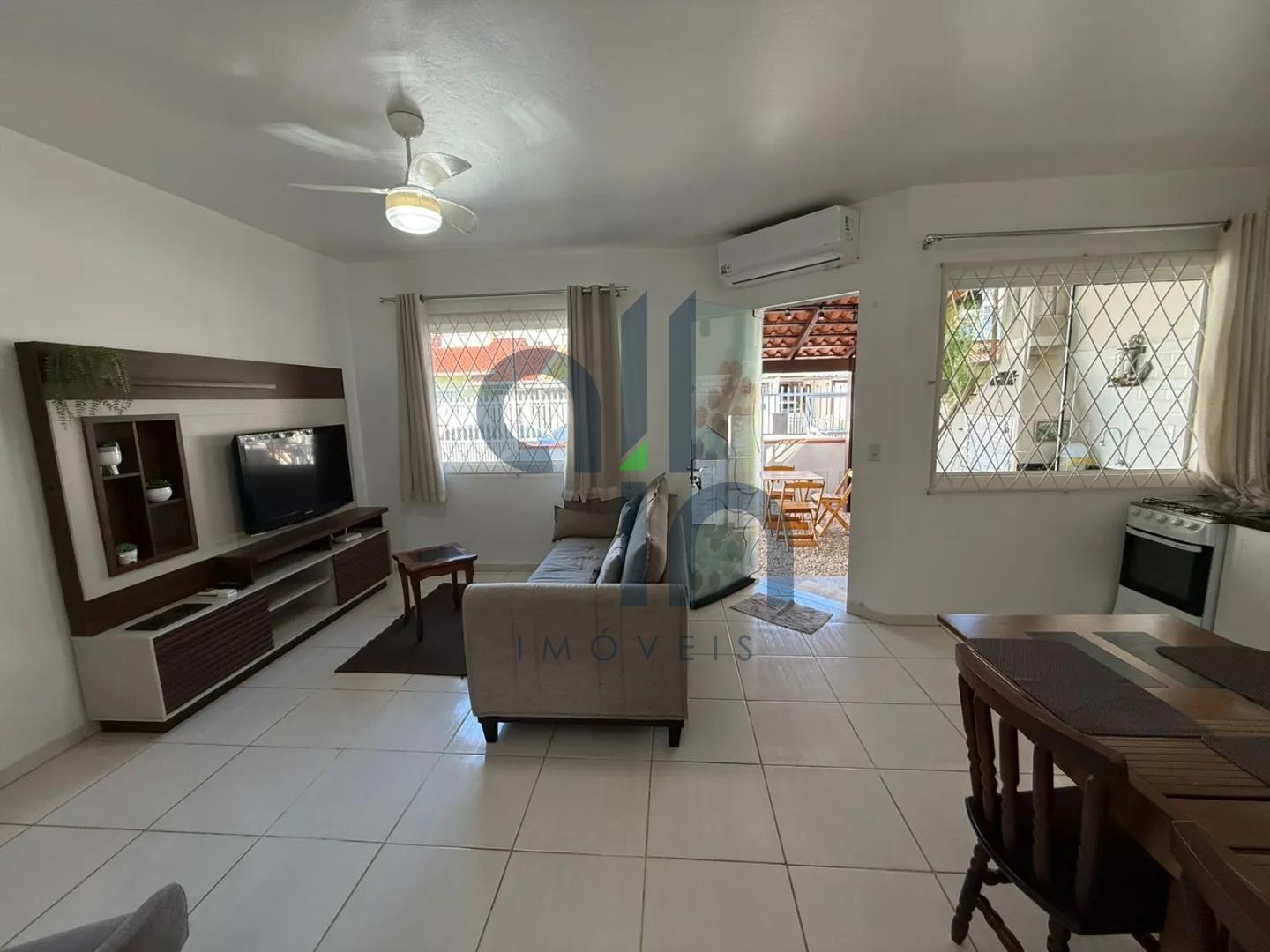 Casa a 350 metros do Mar no Itacolomi, Balne&aacute;rio Pi&ccedil;arras  - - 