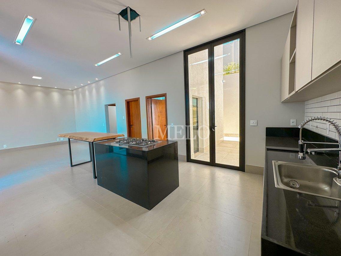 Espetacular casa com piscina no Alphaville Vespasiano à venda por R$ 2.650.000,00 - Vespasiano - 