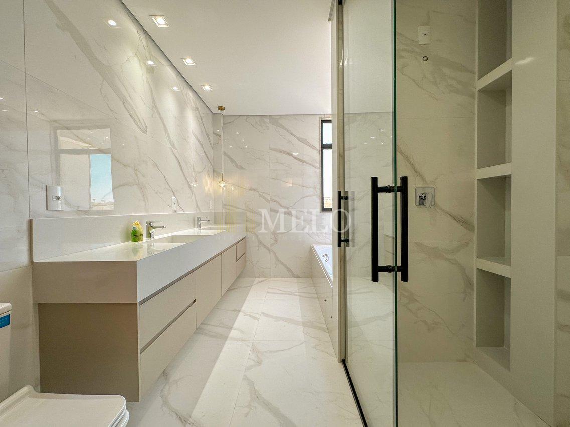 Espetacular casa com piscina no Alphaville Vespasiano à venda por R$ 2.650.000,00 - Vespasiano - 