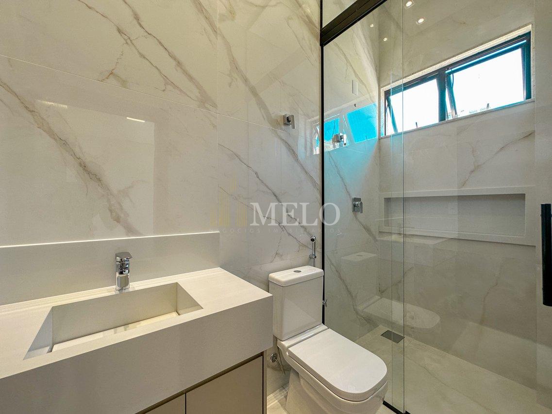 Espetacular casa com piscina no Alphaville Vespasiano à venda por R$ 2.650.000,00 - Vespasiano - 