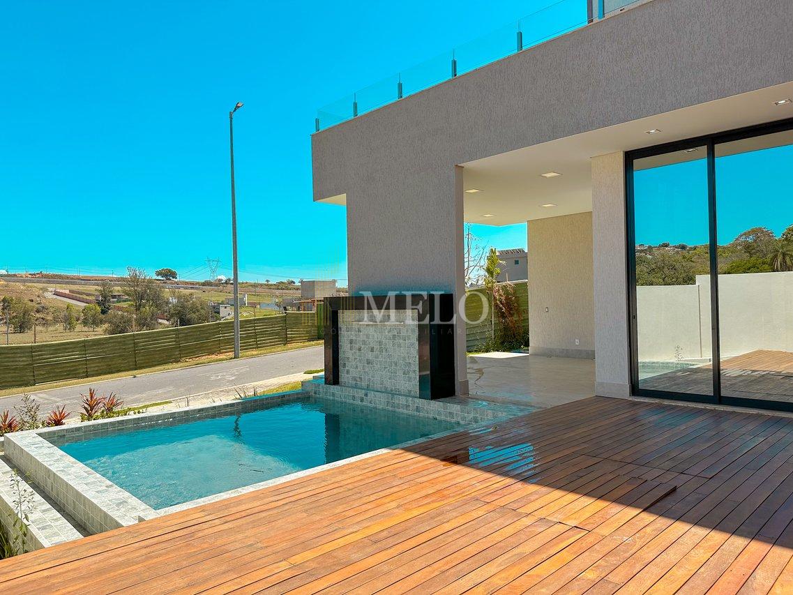 Espetacular casa com piscina no Alphaville Vespasiano à venda por R$ 2.650.000,00 - Vespasiano - 