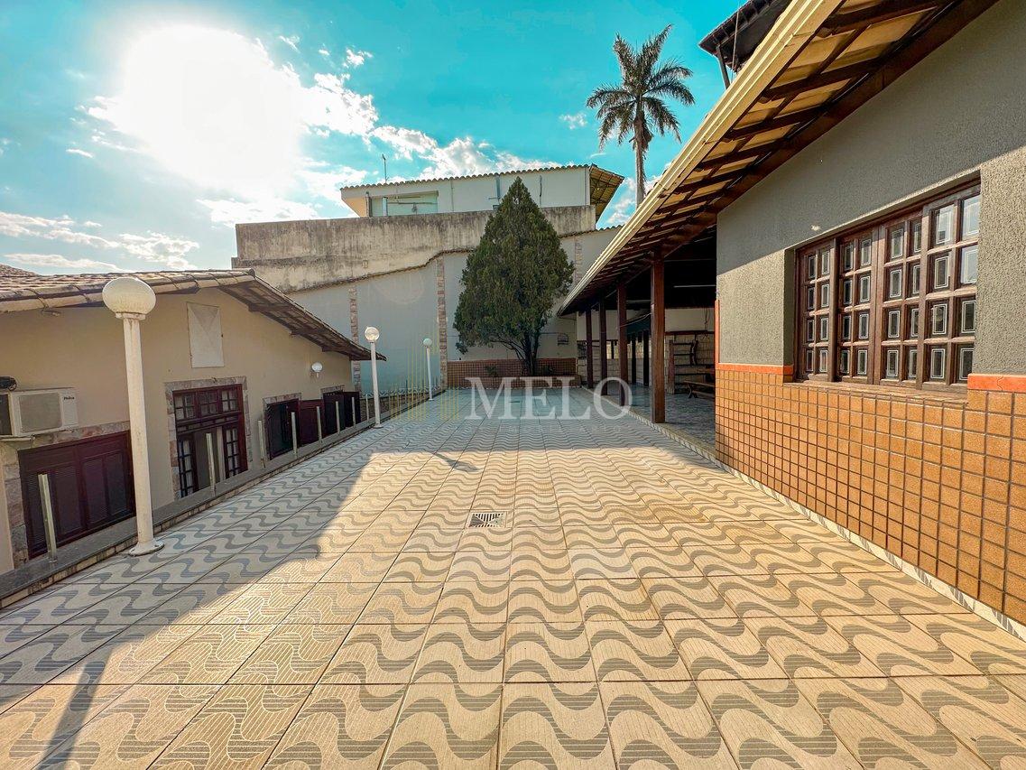 Belíssima  casa na Orla da Lagoa da Pampulha para venda e locação - Belo Horizonte - 